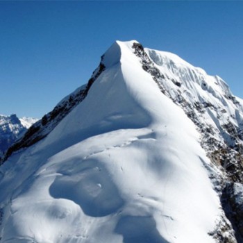 Chulu East Peak Climbing